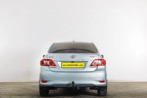 Седан Toyota Corolla 2011 года, 799000 рублей, Тюмень