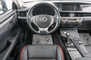 Седан Lexus ES 2015 года, 2099000 рублей, Красноярск