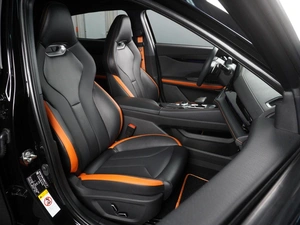 Лифтбек Changan UNI-V 2023 года, 2485000 рублей, Красный Пахарь