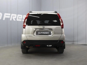 Внедорожник Nissan X-Trail 2011 года, 1275000 рублей, Омск