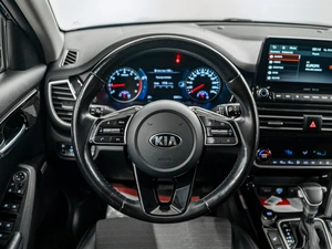 Внедорожник Kia Seltos 2020 года, 2350000 рублей, Красноярск
