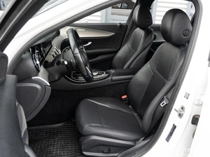 Седан Mercedes-benz E-класс 2019 года, 2650000 рублей, Краснодар