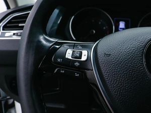 Внедорожник Volkswagen Tiguan 2020 года, 2000000 рублей, Красноярск