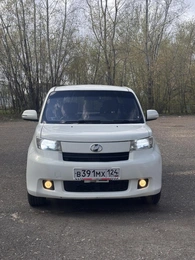 Минивэн Toyota bB 2009 года, 750000 рублей, Железногорск