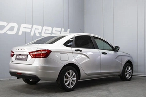 Седан ВАЗ (LADA) Vesta 2020 года, 1050000 рублей, Омск