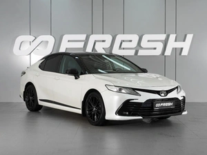 Седан Toyota Camry 2021 года, 2999000 рублей, Красный Пахарь