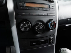 Седан Toyota Corolla 2010 года, 1100000 рублей, Воронеж