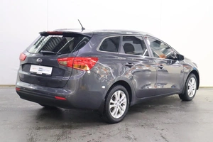 Хэтчбек Kia Ceed 2012 года, 1010000 рублей, Брянск