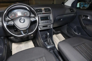 Седан Volkswagen Polo 2018 года, 1449000 рублей, Новосибирск