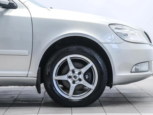 Лифтбек Skoda Octavia 2013 года, 749000 рублей, Красноярск