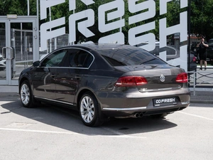 Седан Volkswagen Passat 2012 года, 950000 рублей, Волгоград