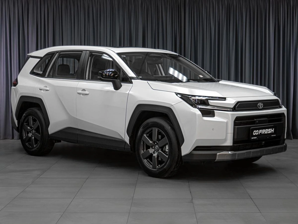 Внедорожник Toyota RAV4 2026 года, 4299000 рублей, Тюмень