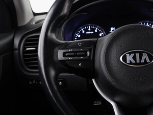 Хетчбэк Kia Rio X-Line 2018 года, 1698444 рублей, Москва