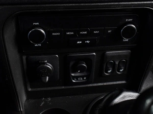 Внедорожник ВАЗ (LADA) Niva Travel 2023 года, 897000 рублей, Воронеж