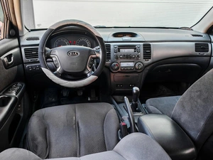 Седан Kia Magentis 2006 года, 650000 рублей, Краснодар