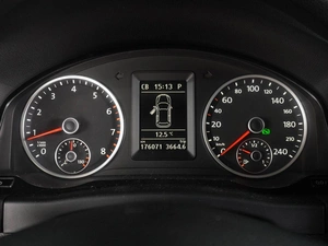 Внедорожник Volkswagen Tiguan 2011 года, 1399000 рублей, Воронеж