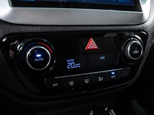 Седан Hyundai Solaris 2018 года, 1315000 рублей, Волгоград