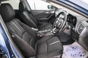 Седан Mazda Axela 2016 года, 1399000 рублей, Красноярск