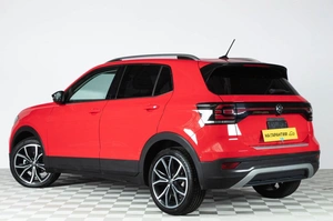 Внедорожник Volkswagen T-Cross 2021 года, 1719000 рублей, Челябинск