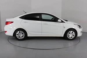 Седан Hyundai Solaris 2016 года, Брянск