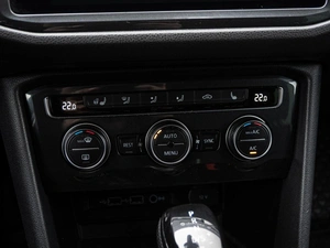 Внедорожник Volkswagen Tiguan 2019 года, 2330000 рублей, Краснодар