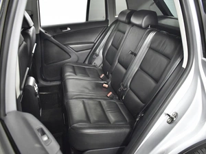 Внедорожник Volkswagen Tiguan 2010 года, 1243100 рублей, Казань