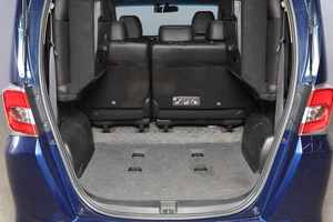 Минивэн Honda Freed 2015 года, 1339000 рублей, Новосибирск