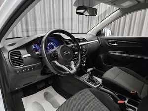 Хетчбэк Kia Rio X-Line 2018 года, 1290000 рублей, Красноярск