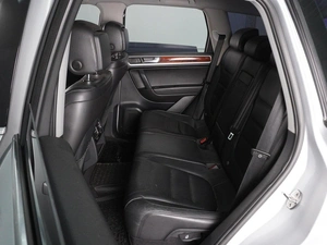 Внедорожник Volkswagen Touareg 2010 года, 1650000 рублей, Минеральные Воды