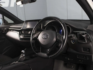 Внедорожник Toyota C-HR 2018 года, 1780000 рублей, Омск