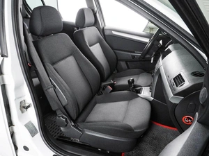 Хетчбэк Opel Astra 2011 года, 634000 рублей, Воронеж