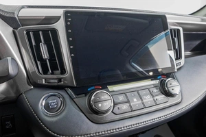 Внедорожник Toyota RAV4 2018 года, 3389000 рублей, Барнаул