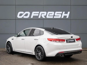 Седан Kia Optima 2017 года, 1800000 рублей, Краснодар