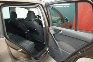 Внедорожник Volkswagen Tiguan 2015 года, 1795000 рублей, Курск