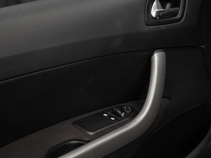 Хетчбэк Peugeot 308 2010 года, 450000 рублей, Красноярск