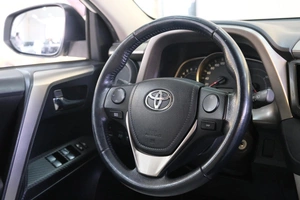 Внедорожник Toyota RAV4 2013 года, 2249000 рублей, Омск