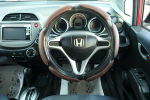 Хетчбэк Honda Fit 2010 года, 699000 рублей, Омск