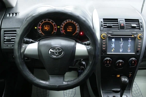 Седан Toyota Corolla 2013 года, 1098000 рублей, Солонцы