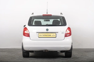 Хетчбэк Skoda Fabia 2011 года, 659000 рублей, Томск