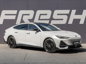 Лифтбек Changan UNI-V 2023 года, 2350000 рублей, Краснодар