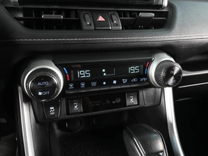 Внедорожник Toyota RAV4 2022 года, 3749000 рублей, Ростов-на-Дону