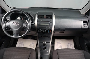 Седан Toyota Corolla 2007 года, 859000 рублей, Тюмень