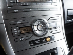 Хетчбэк Toyota Auris 2008 года, 700000 рублей, Волгоград