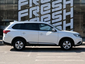 Внедорожник Mitsubishi Outlander 2019 года, 2280000 рублей, Волгоград