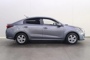 Седан Kia Rio 2017 года, 1310000 рублей, Брянск