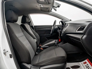 Седан Hyundai Solaris 2019 года, 1349000 рублей, Красноярск