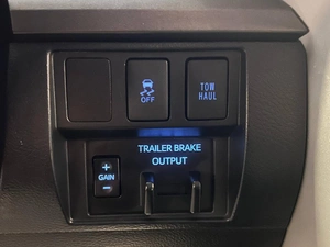 Пикап Toyota Tundra 2017 года, 5699000 рублей, Красноярск