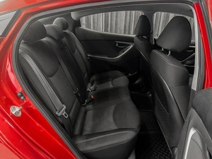 Седан Hyundai Elantra 2011 года, 899000 рублей, Красноярск