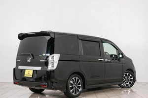 Минивэн Honda Stepwgn Spada 2014 года, 1559000 рублей, Красноярск