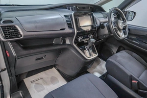 Минивэн Nissan Serena 2017 года, 1859000 рублей, Челябинск